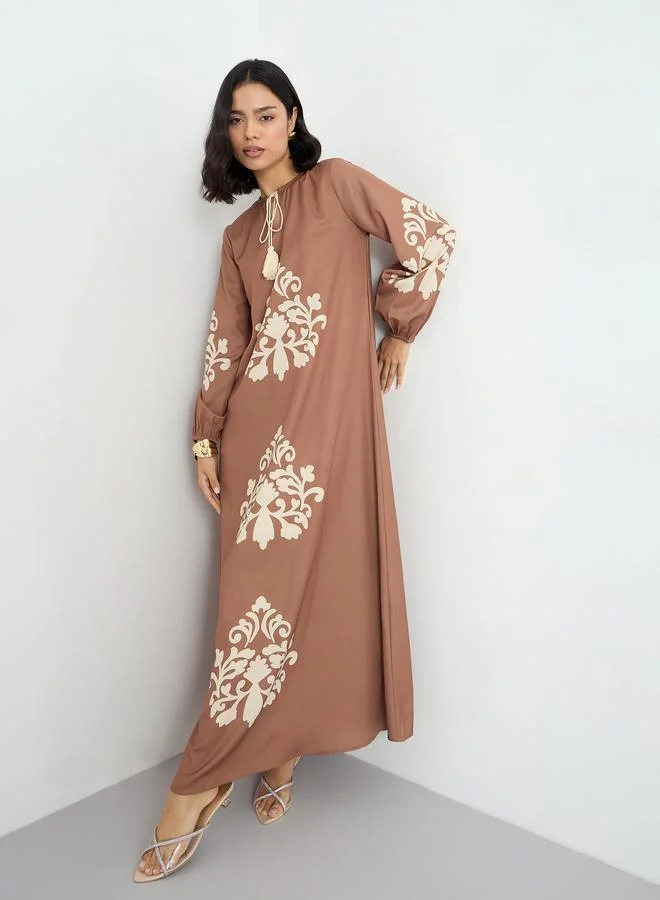 Amirah Amirah Brown Printed Tie-Up Neck A-Line Jalabiya
