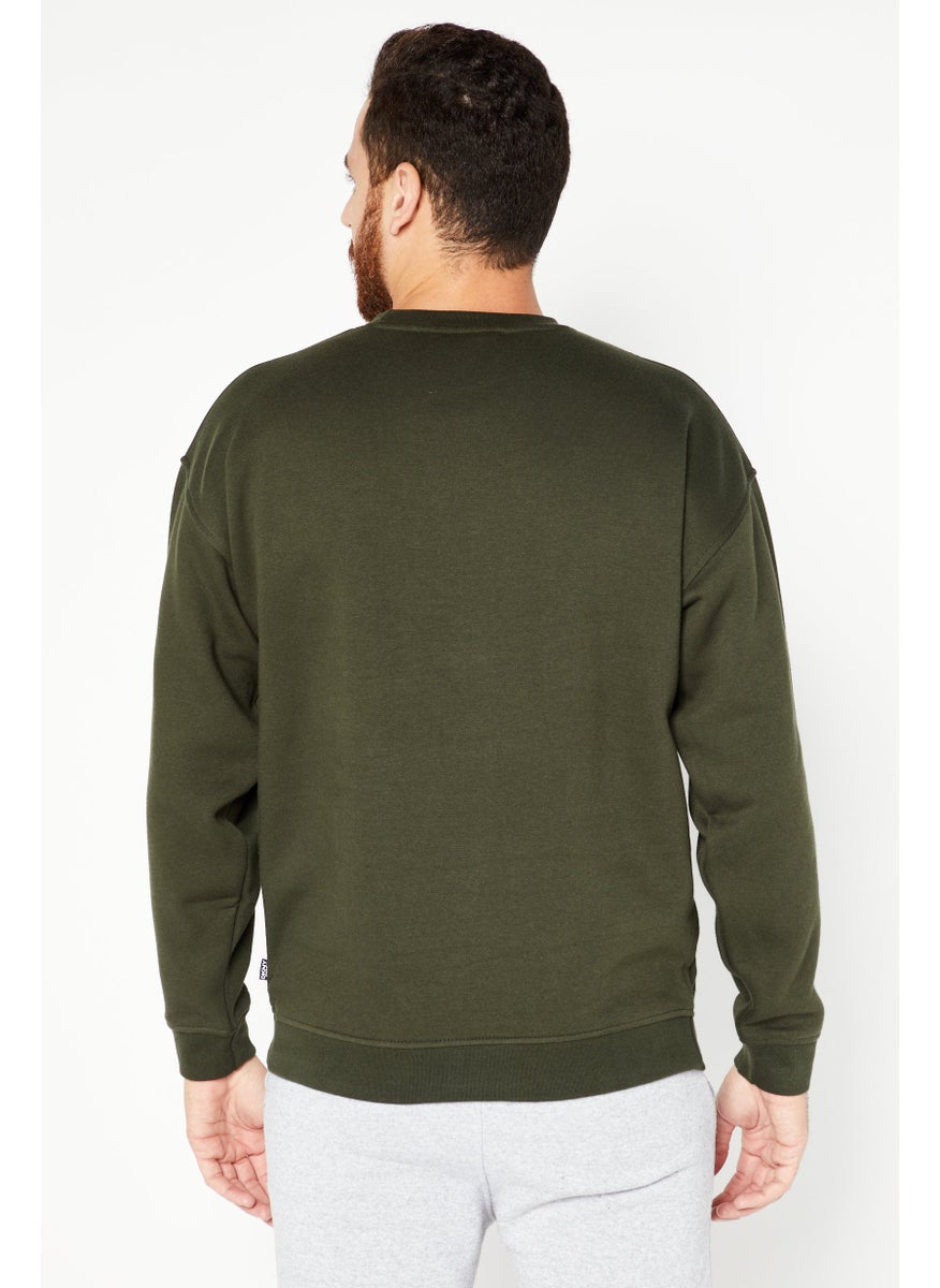 DKNY Sport Men Sportswear Fit Long Sleeves Running Sweatshirt, Green  - Image 4