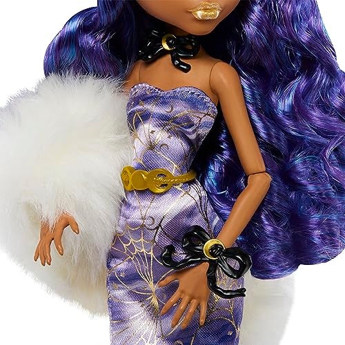 MONSTER HIGH دمية مونستر هاي هوليداي إصدار الشتاء، كلويدين وولف القابلة للجمع في فستان لافندر مثلج مع بوا فرائي وإكسسوارات - Image 3