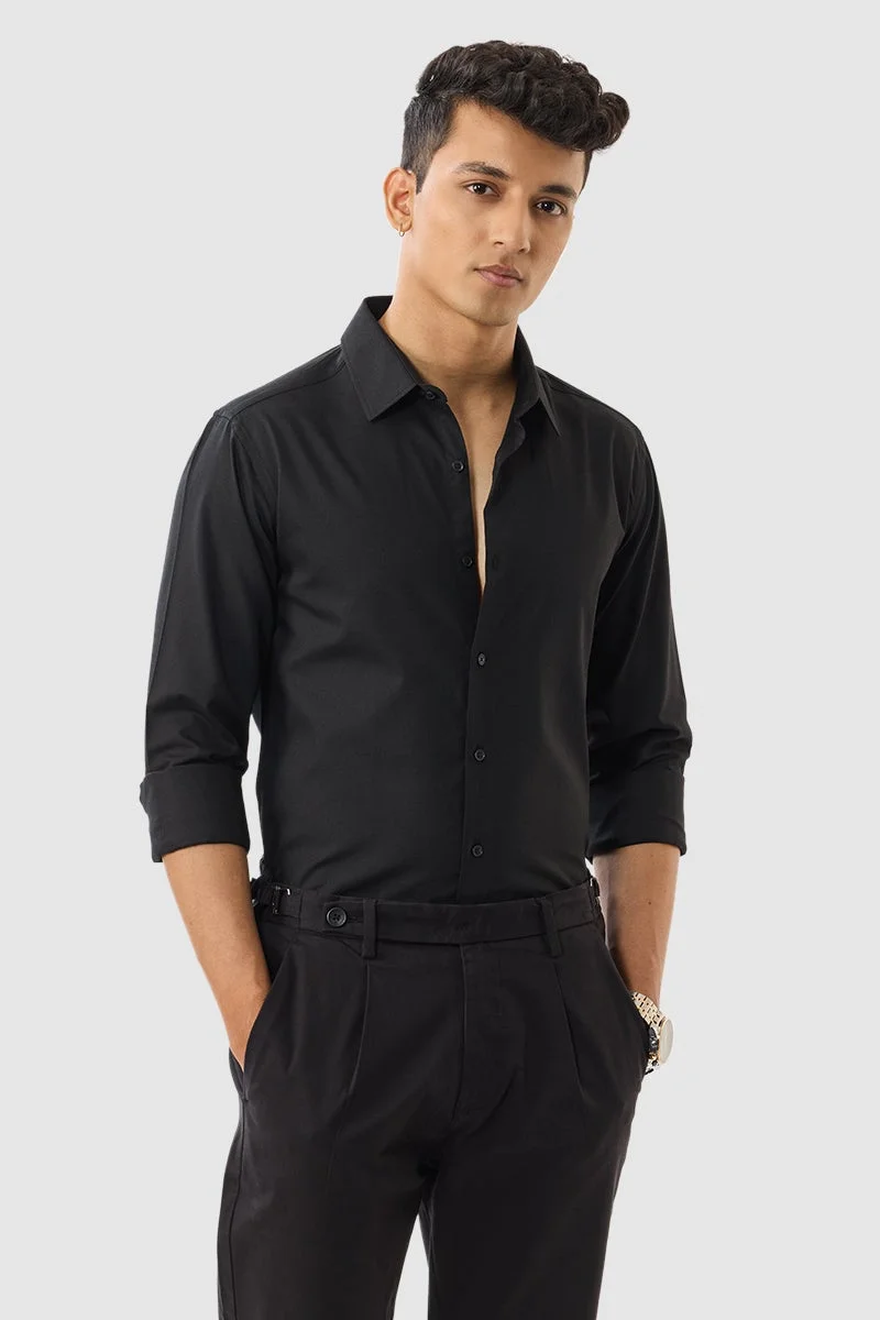 SNITCH Black Slim Fit Easy Iron Shirt