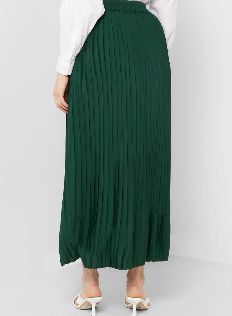 Khizana Pleat Detail Solid Skirt