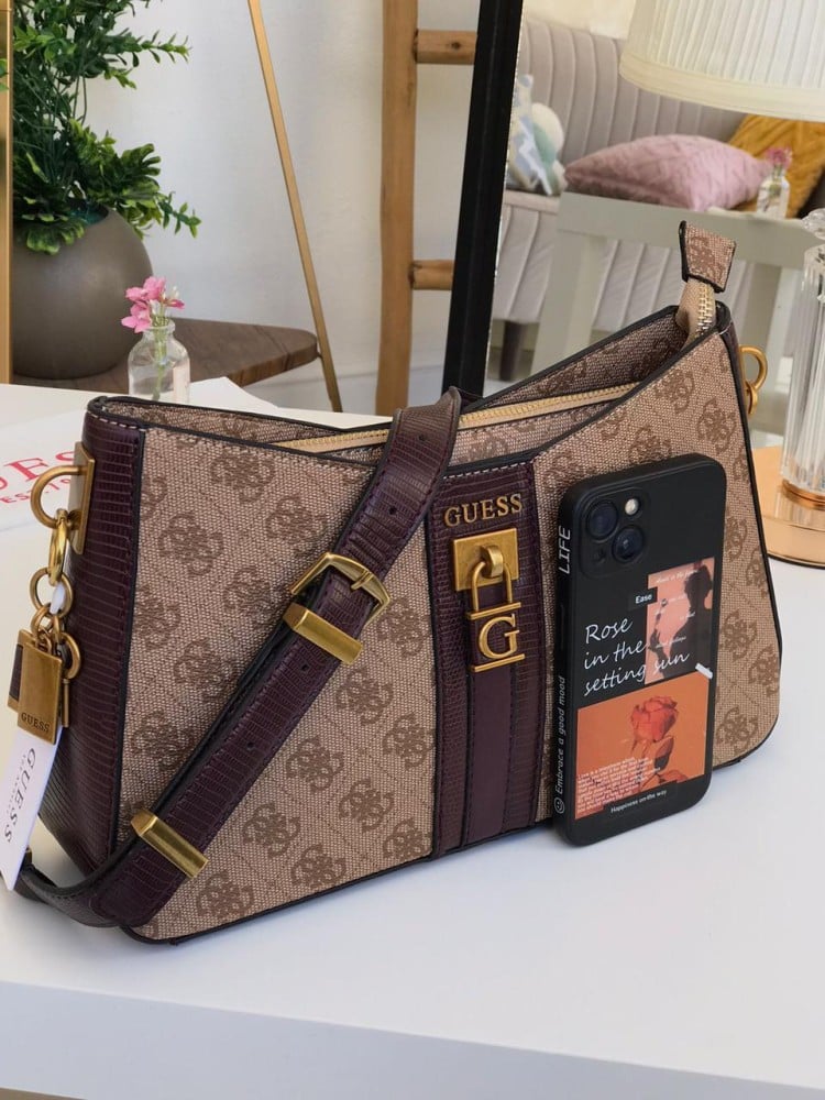 جس حقائب سستي لوجو النسائية الأنيقة بعرض عبر الجسم بنقشة بنية - Image 2