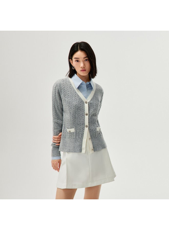 HLA Retro Button-Down V-Neck Knitted Cardigan For Spring And Autumn - Image 4