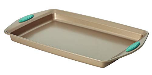 Rachael Ray Cucina Bakeware Set Includes Nonstick Cake Cookie Baking Sheet and Muffin Cupcake Pan, 4 Piece, Latte Brown with Agave Blue Grips - Image 4