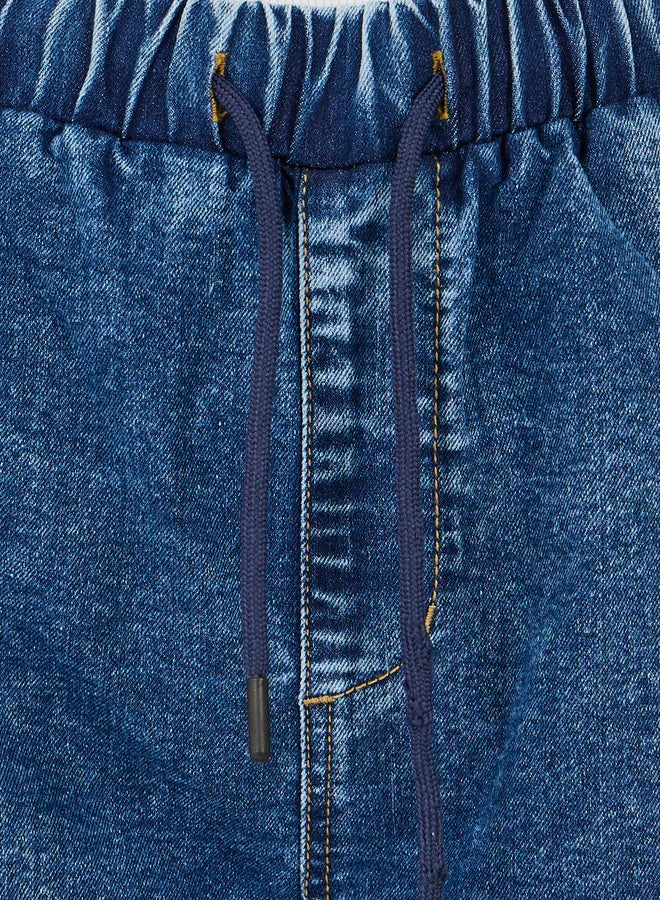 Styli High Rise Elasticated Waist Wide Leg Jeans with Frayed Hem  - Image 3