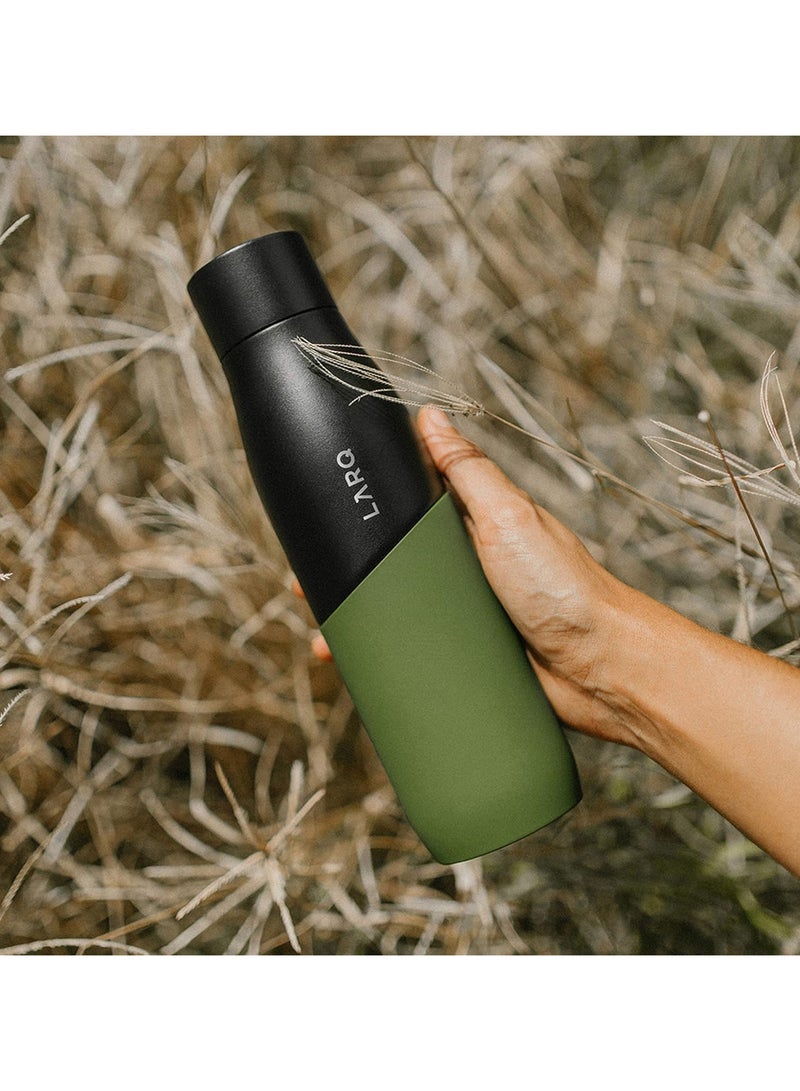 LARQ زجاجة LARQ حركة إصدار تيرا خفيفة الوزن ذاتية التنظيف وغير معزولة من الفولاذ المقاوم للصدأ سعة 24 أونصة / 710 مل باللون الأسود / الصنوبر - Image 2