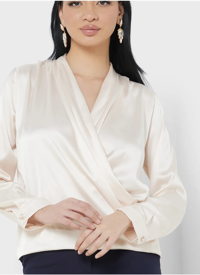 ايلا Surplice Neck Top