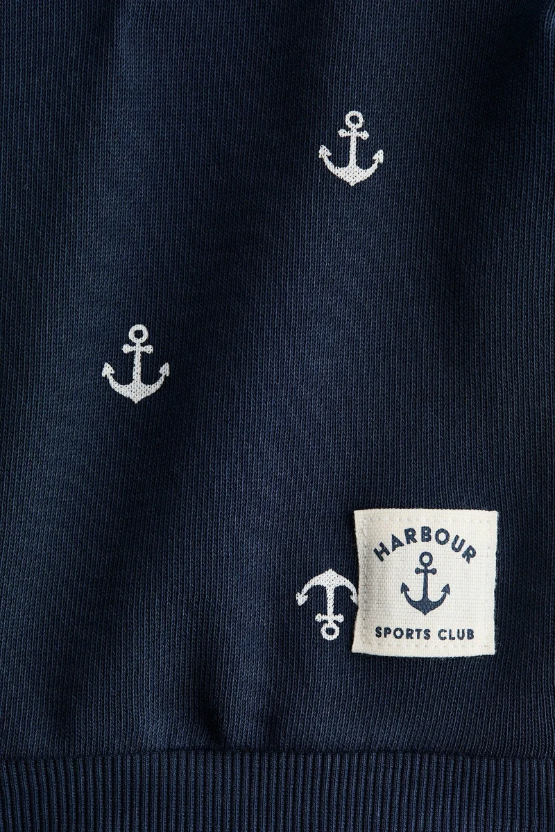 اتش اند ام سويت شيرت بطبعة مميزة