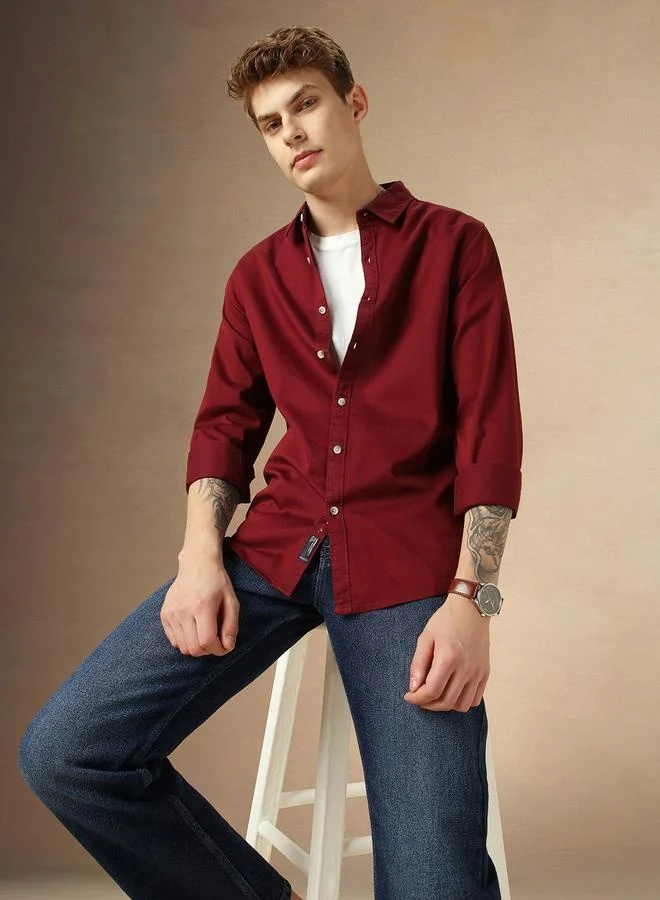 دينيس لينغو Relaxed Fit Maroon Solid Pattern Cotton Men's Shirt with Regular Collar and Full Sleeve