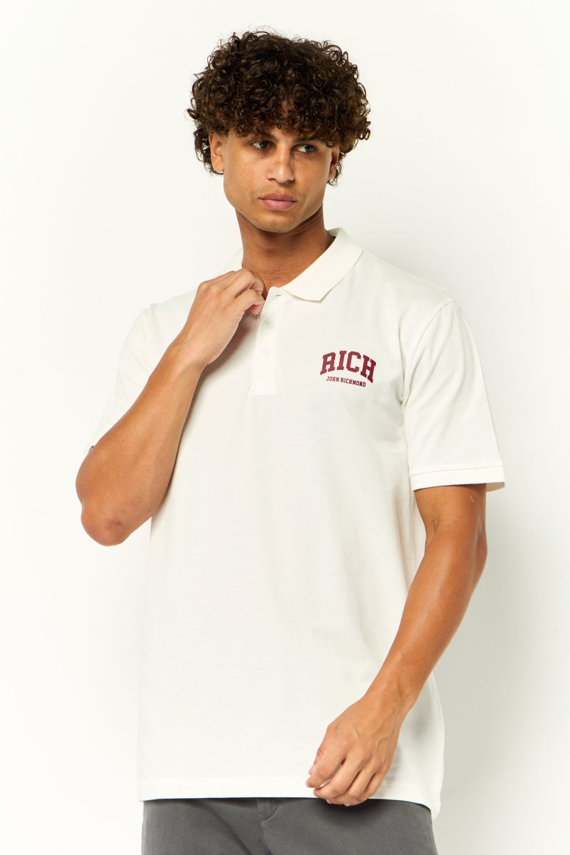 JOHN RICHMOND تي شيرت بولو قصير الأكمام للرجال بتصميم عادي مع شعار العلامة التجارية، أبيض - Image 1