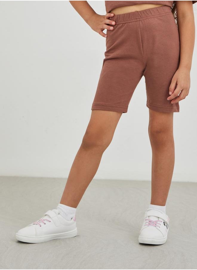 Styli Styli Solid Oversized T-Shirt with Cycle Shorts Set  - Image 4
