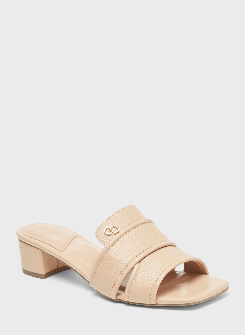سيليست Block Heel Sandals