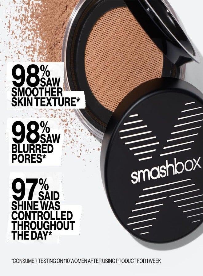 Smashbox Always on Loose Setting Powder | Blurs, Controls Oil + Shine, Weightless + Non Creasing or Drying with a Matte Finish, 0.35 Ounce, Translucent - Image 4