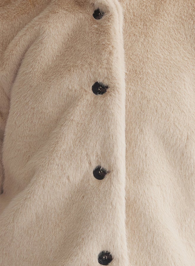 trendyol معطف فرو عادي مقاس إكروا - Image 4