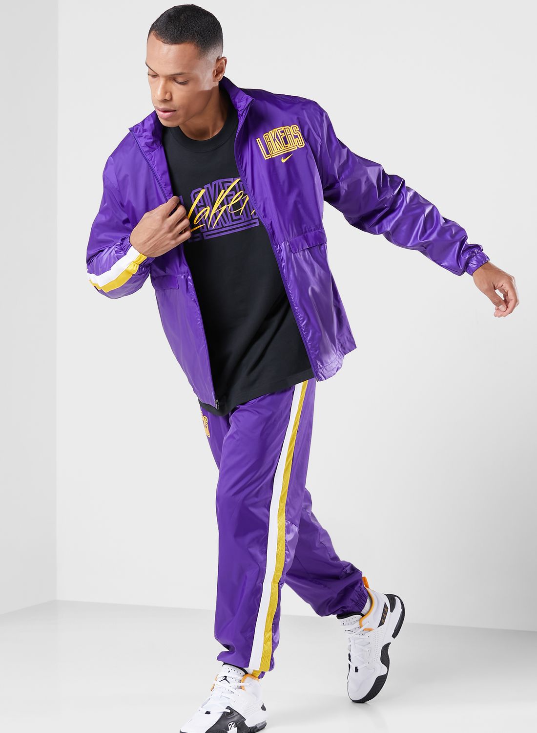 lakers nike tracksuit