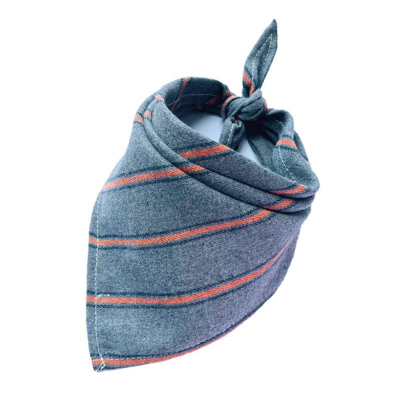 New 30 Colors Thickeneded Scottish Velvet Plaid Triangle Towel Baby Saliva Towel Can Be Combined With Pet Triangle Towel - Image 1