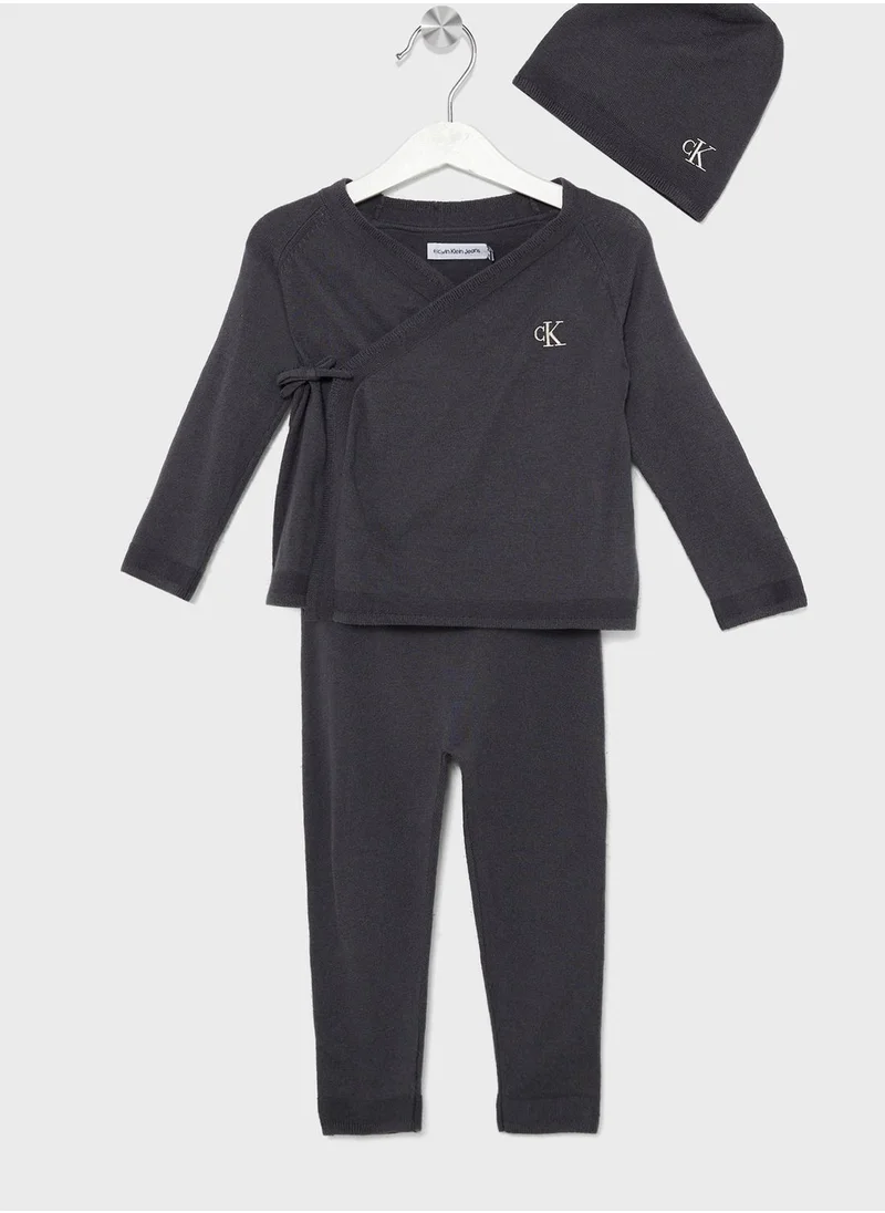 Calvin Klein Jeans Infant Knitted Gift Pack