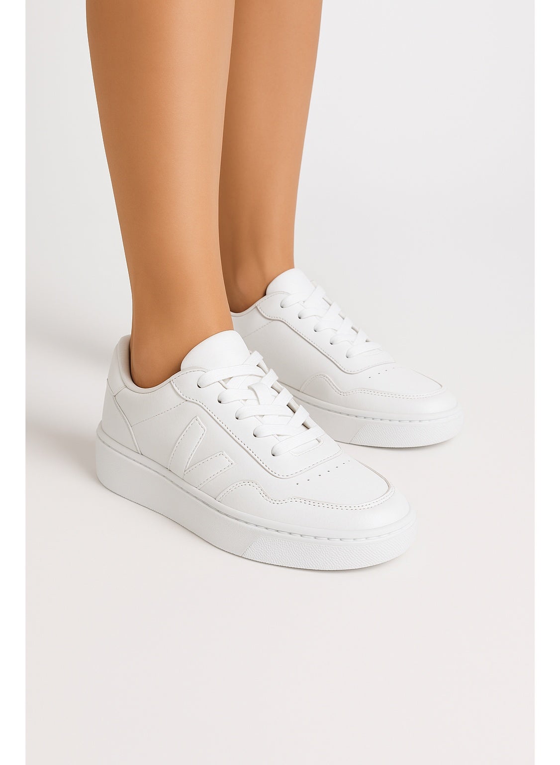 Timeless Everyday Sneaker SN-17