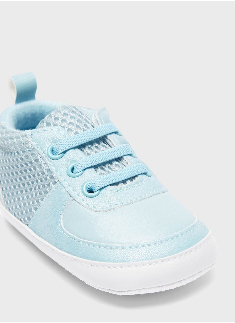 shoexpress - Kids Slip On Low Top Sneakers - Image 1