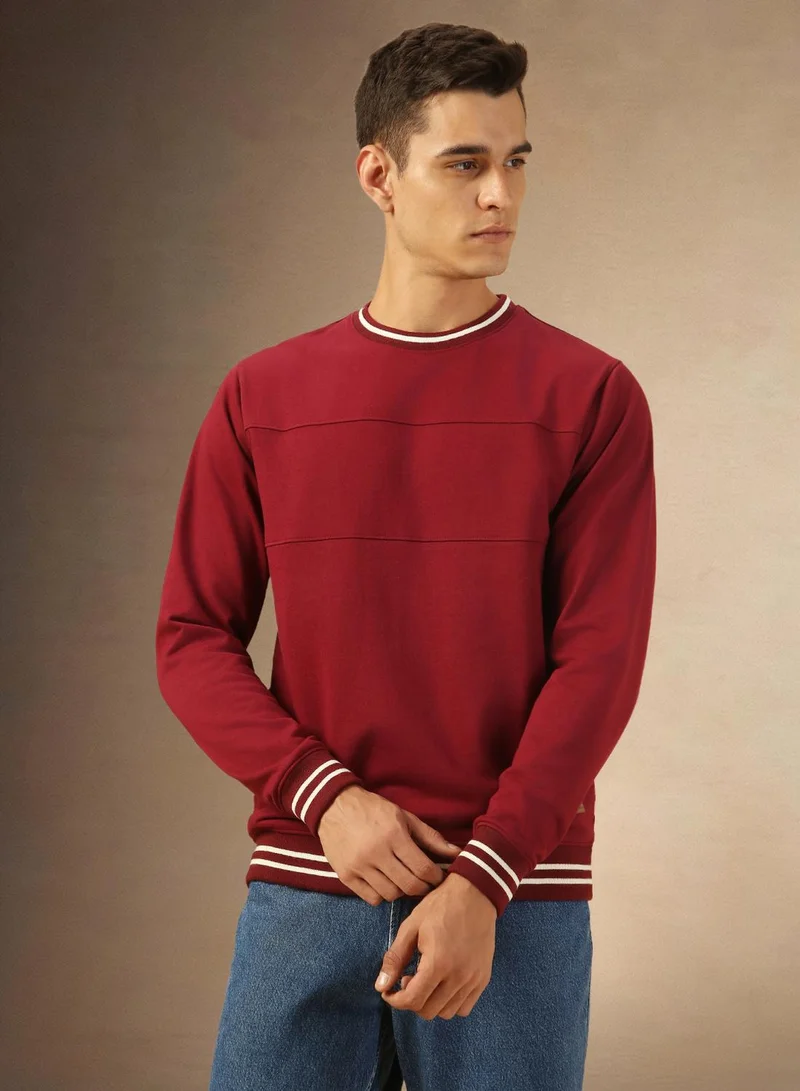 دينيس لينغو Men's Maroon Polyester Blend Solid Regular Fit Sweatshirt