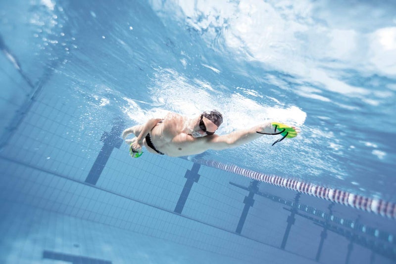 Arena Unisex Adult Elite Finger Swimming Paddle for Men and Women Pool Exercise Equipment for Swimming and Technique Training, Black/Silver, Small - Image 4