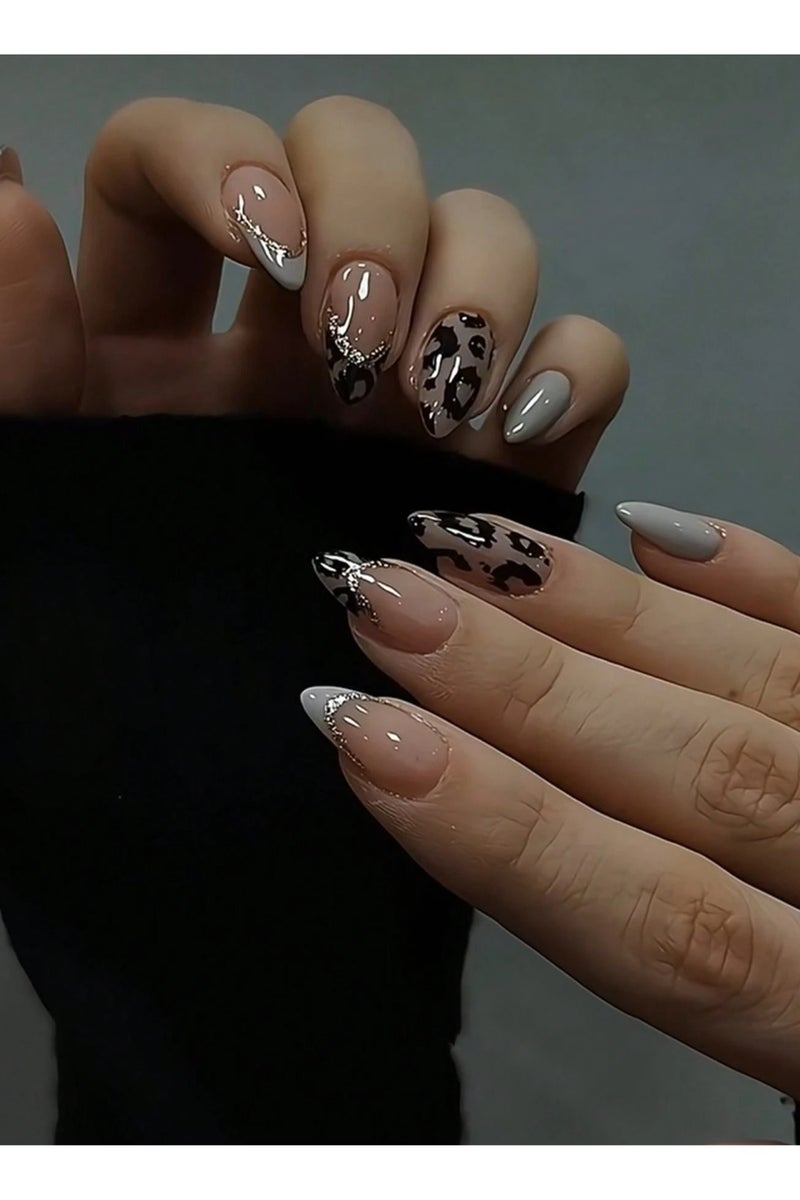 اظافر تركيب مزيفه بشكل لوزي تحتوي العلبه على 24 ظفر مع مبرد اظافر و صمغ - Image 1