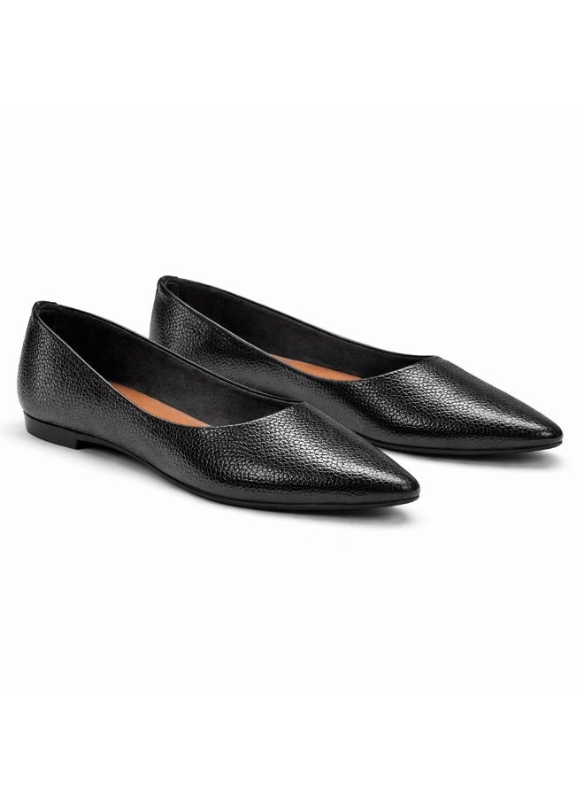 Stylish and comfortable women's ballet flats – classic design with a pointed toe and lightweight sole – suitable for work and everyday wear - Image 2