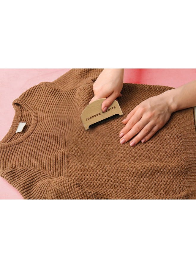 Johnson Smith Sweater Comb - Cashmere Sweater Shaver Lint Scraper - Easy Grip Cashmere Comb - Multifunction Fabric Clothes Shaver Cashmere Pill Remover - Travel Pilling Remover Brush with Pouch - Image 2