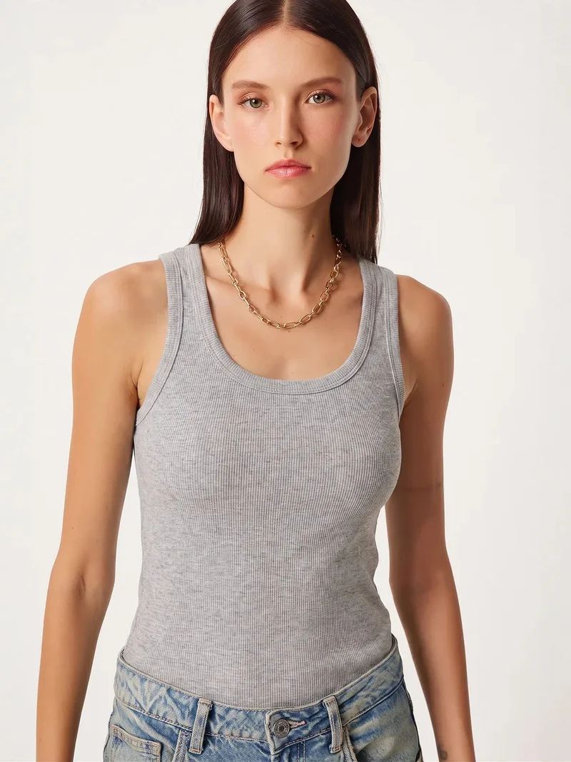Happiness İstanbul ISTANBUL Fitted Cotton U Collar Tank Top