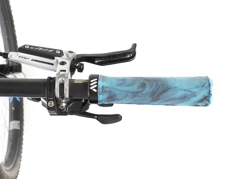All Mountain Style Bike Grip for MTB, Enduro, XC and Downhill - Non-Slip, Tapered Handlebar Grip with Micro-Diamond Pattern, Universal - Image 3