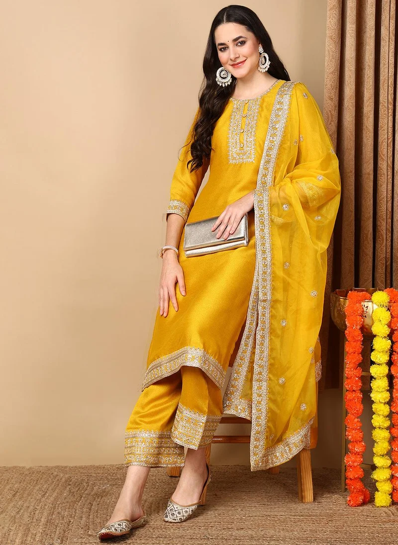 ZERESOUQ Yellow Silk Blend Solid Embroidered Straight Kurta Trouser With Dupatta