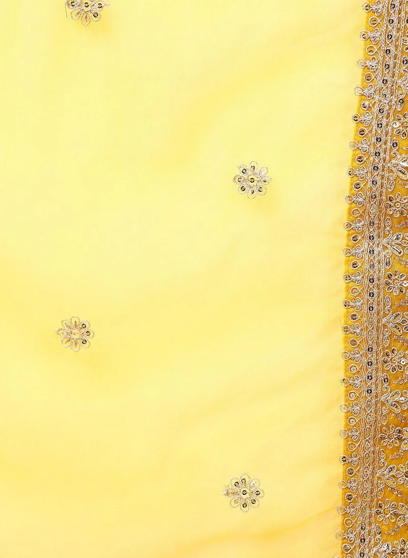 زيري سوق Yellow Silk Blend Solid Embroidered Straight Kurta Trouser With Dupatta