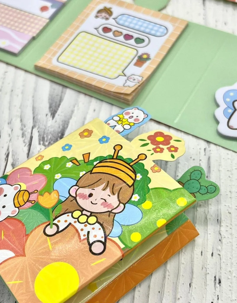 Kağıt Gemi Dükkan Paper Ship Shop Cute Bee Costumed Girl and Teddy Bear Post-It / Sticky Note / Index