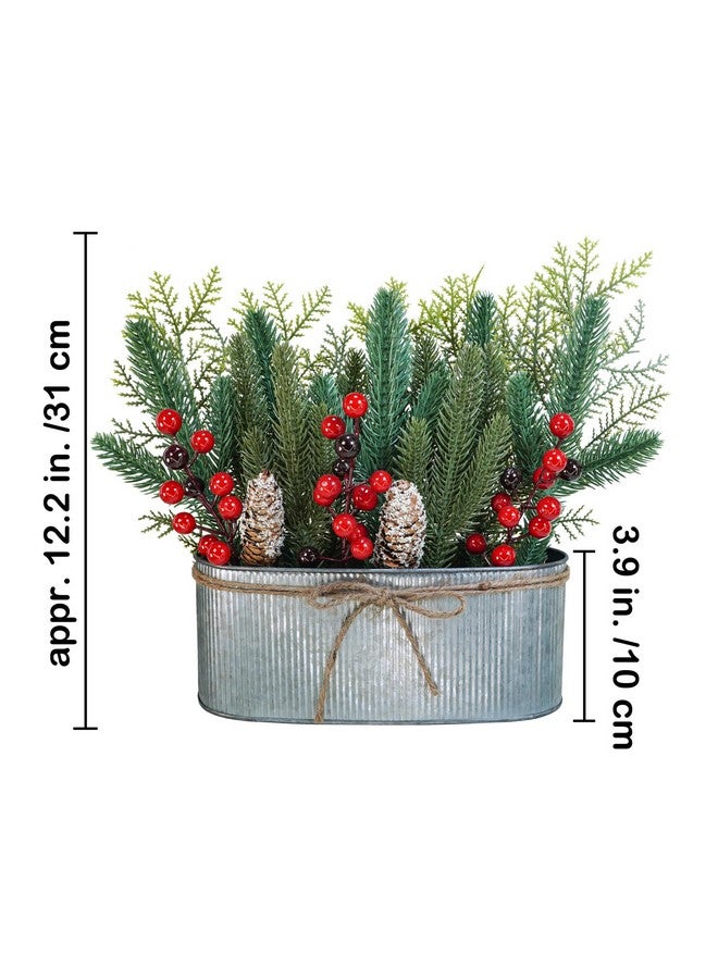 وينلين قطعة مركزية لطاولة عيد الميلاد من Winlyn مصنوعة من خشب الصنوبر الاصطناعي وخشب الأرز والتوت الصنوبري في وعاء معدني بيضاوي الشكل لترتيب أزهار العطلات ونباتات الزينة في وعاء 15.7 بوصة لمنزل ريفي ورف مطبخ - Image 2