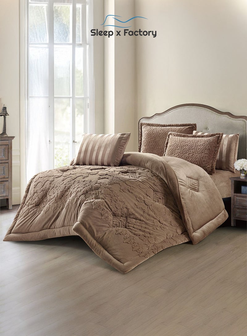 Sleep x Factory Evelyn 6-Piece Winter Velvet Comforter Set – King 240×260 cm - Image 2