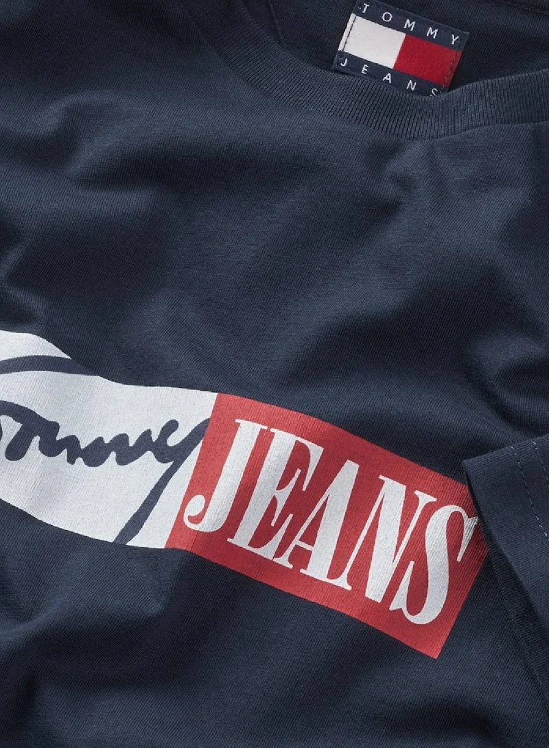 TOMMY JEANS Signature Logo Slim T-Shirt