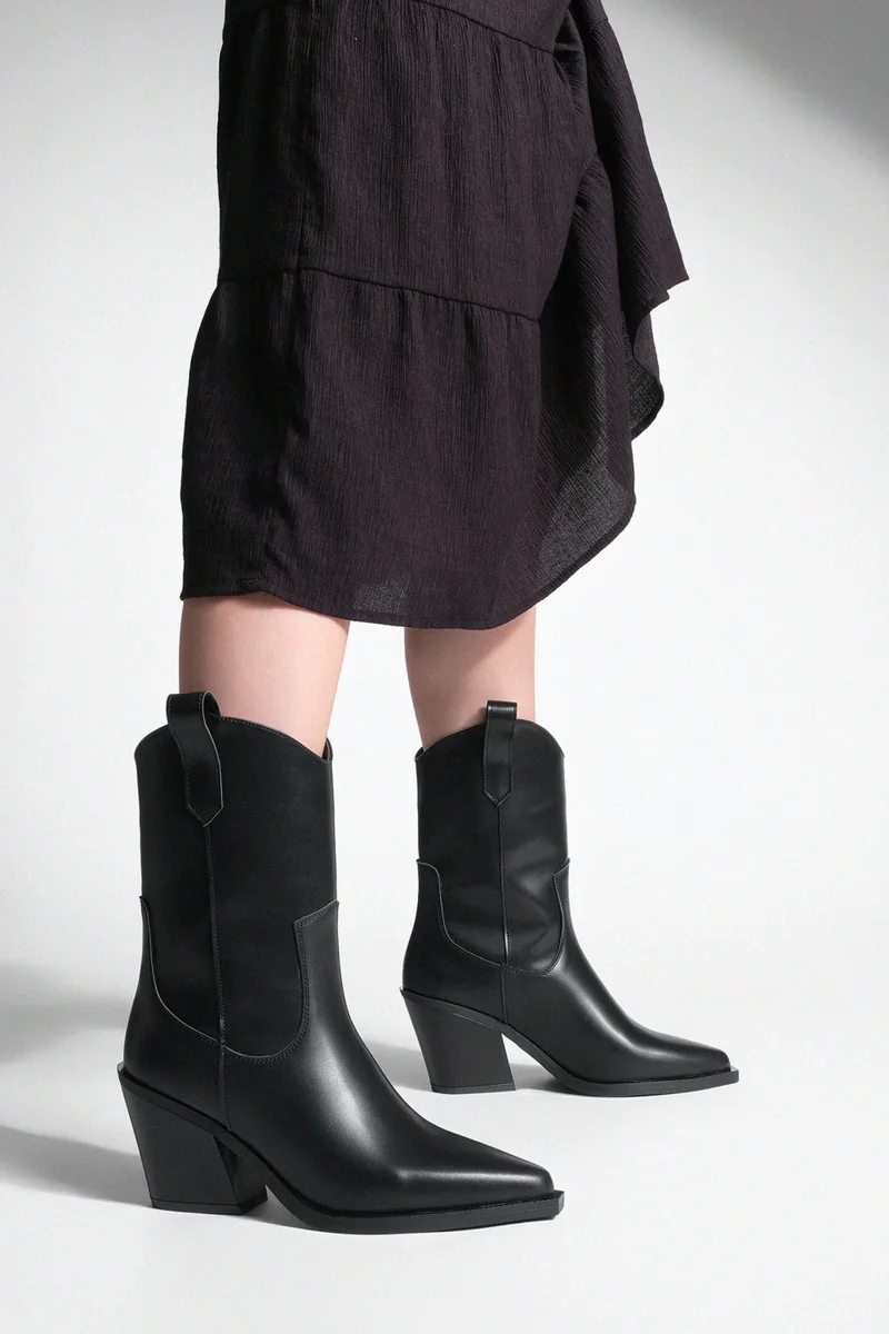 مارجين Women's Thick Heel Pointed Toe Western Boots Legor