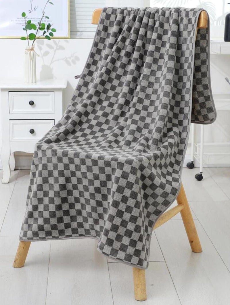 MAXOSHINE Microfiber Towels for Bath-Checkered Bath Towel for Men and Women-Soft Coral Fleece Towel with Hook Quick Dry Super Absorbent-70 x 140 cm (Grey/Dark Blue, 2 Bath Towels Combo) - Image 2