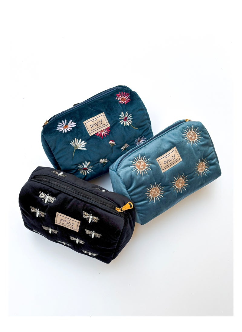 Black Bee Makeup bag - pzsku/Z28E270D4DFEE77B7876FZ/45/_/1737660093/b8cb6deb-c026-4938-9641-0c74c42700c7