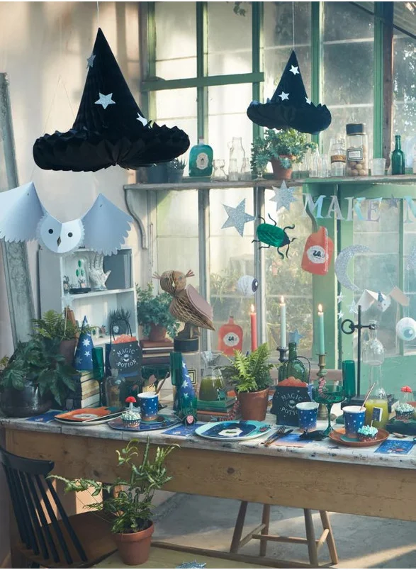 ميري ميري Hanging Honeycomb Witch Hat Decorations