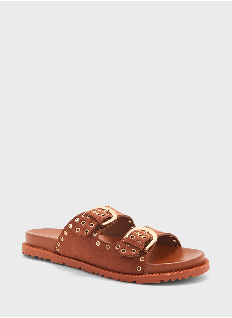 جينجر Eyelet Detail Double Strap Flat Sandal