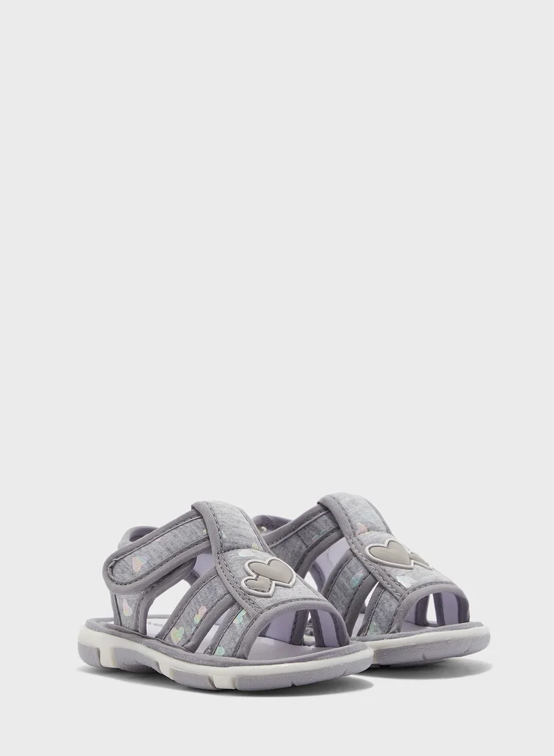 shoexpress Infant Heart Print Sandal