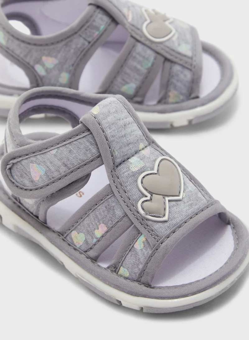 shoexpress Infant Heart Print Sandal