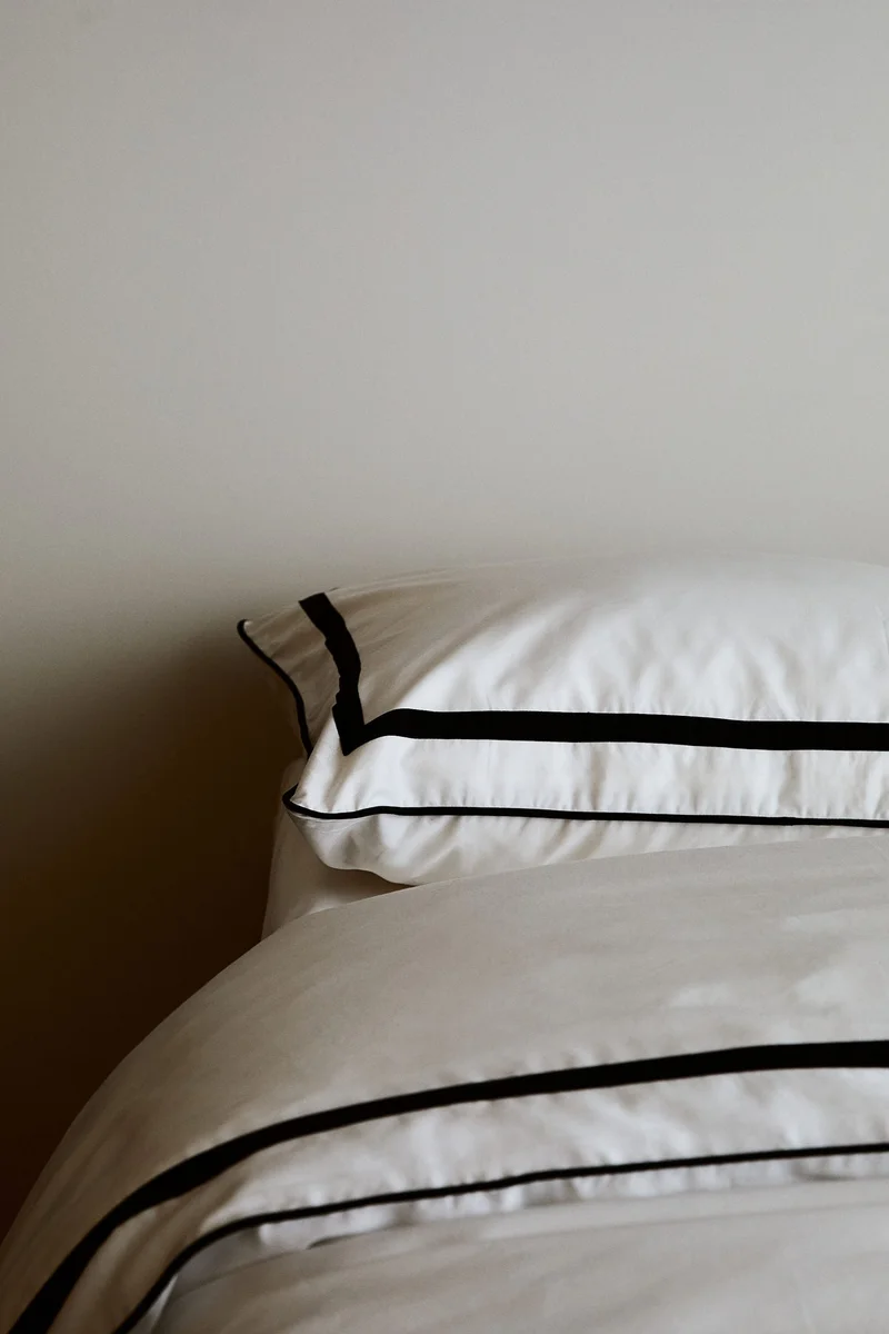 اتش اند ام طقم غطاء لحاف من القطن المصري