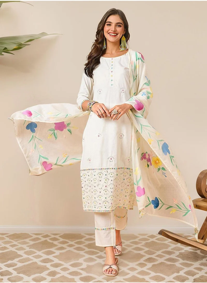 ISHIN Women Off White Cotton 3 pcs Kurta Set