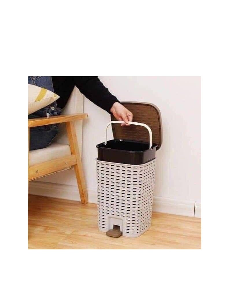 OM Greek Rattan Trash Can with Elegant Design and Superior Quality (Size 2)