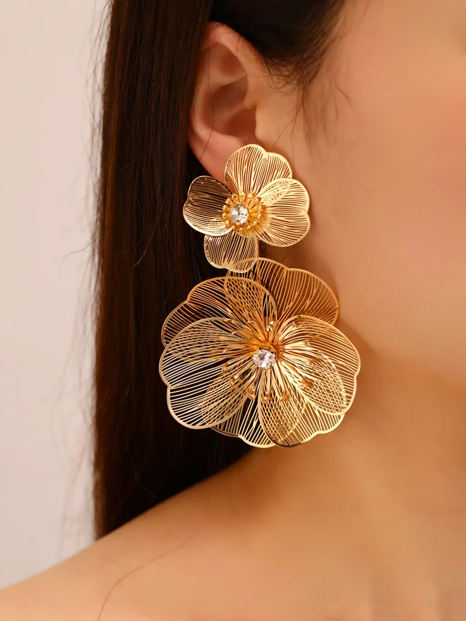 Take Two Take Two Textured Flower Earrings