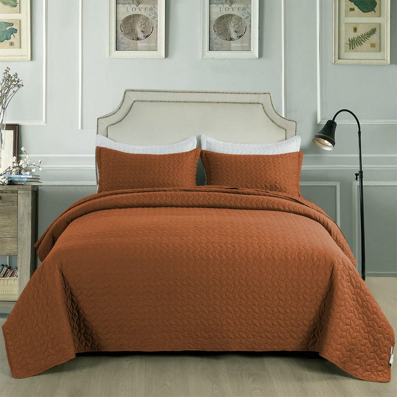 Hygge Hush Hygge Hush Summer Quilt Set King Size Caramel Leaves Pattern 3 Pieces Quilt Set Oversized Modern Style Bedspread Set for All Season 1 Quilt  2 Pillow Shams 