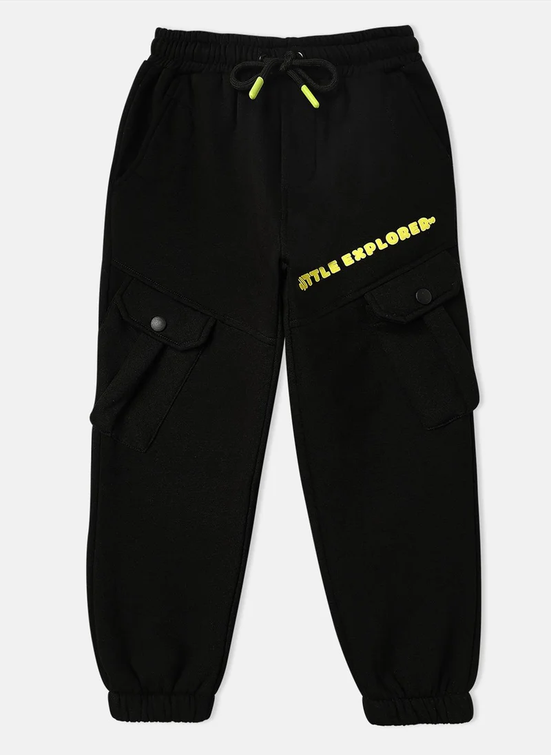 نوتيناتي Nautinati Boys Typography Print Fleece Cargo-Pocket Joggers In Black