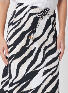 VERO MODA Tie Waist Detail Printed Skirt  - Image 3